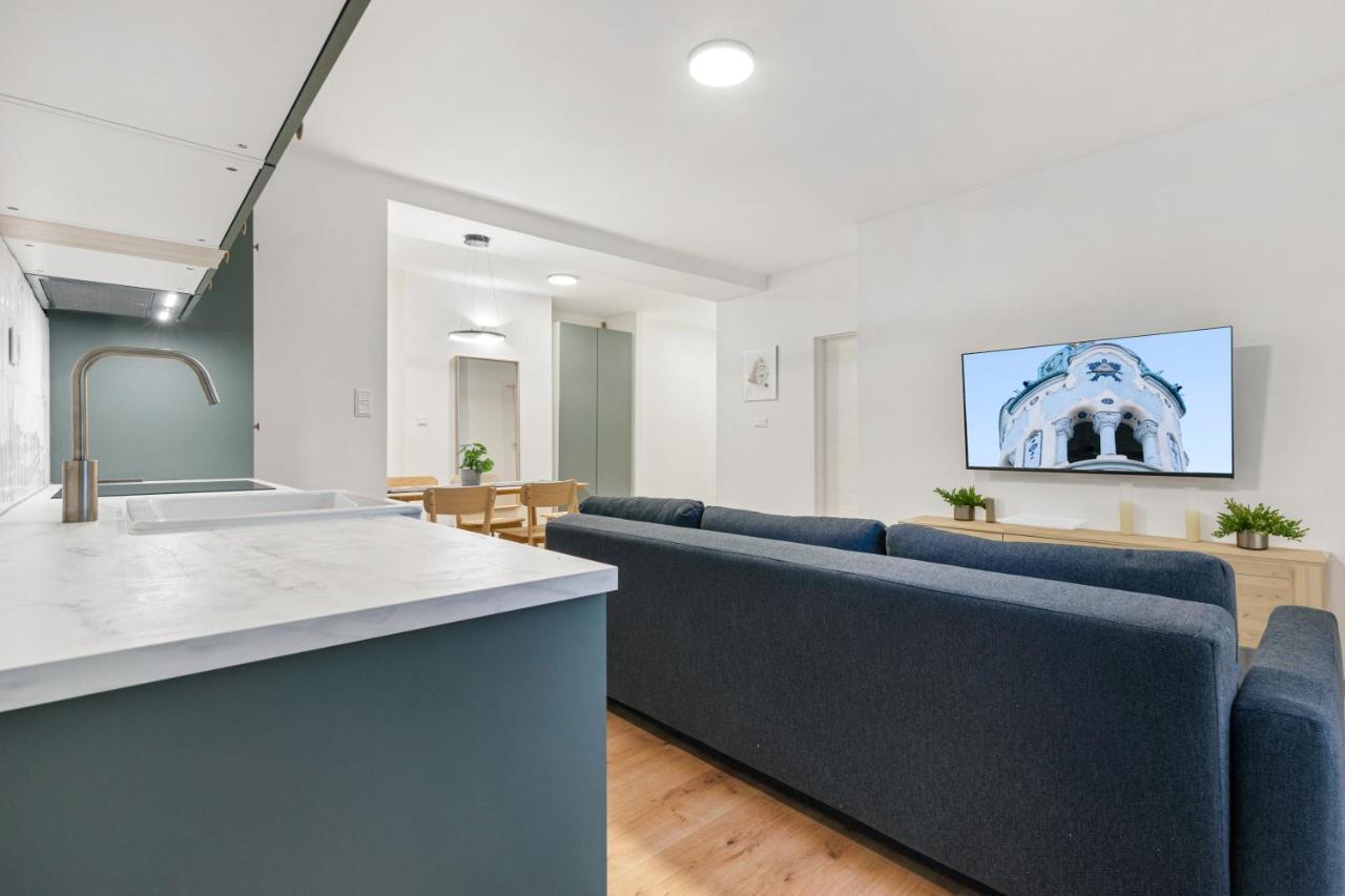 Bratislava Touch 2 Bedroom Apt Buitenkant foto