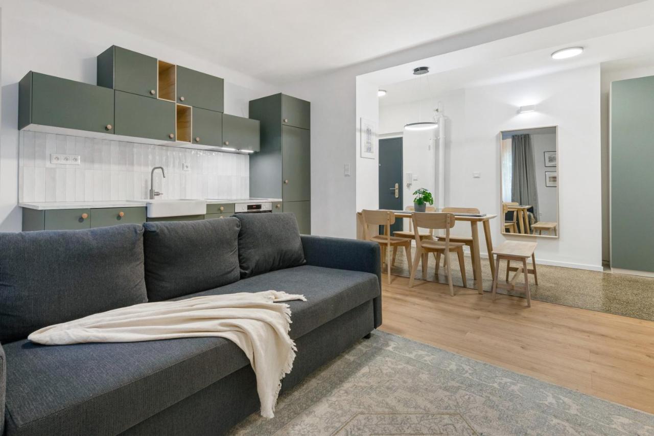 Bratislava Touch 2 Bedroom Apt Buitenkant foto